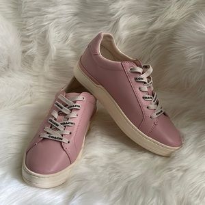 NWOT - COACH Leather sneakers
